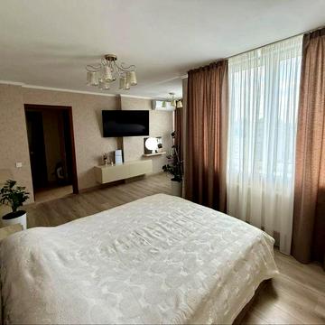 Оренда квартири біля метро Чернігівська | Енергонезалежний будинок  | вул. Поправки, 14
