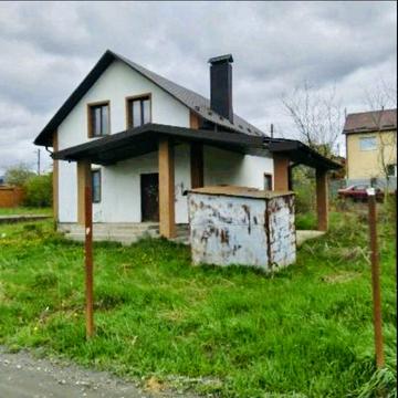 Новий будинок  з земельною ділянкою