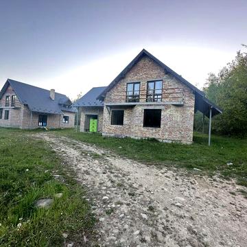 Продаж будинку 220м2 є 10 соток землі