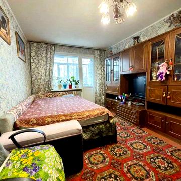 Продам 2 кімнатну квартиру в гарному стані!