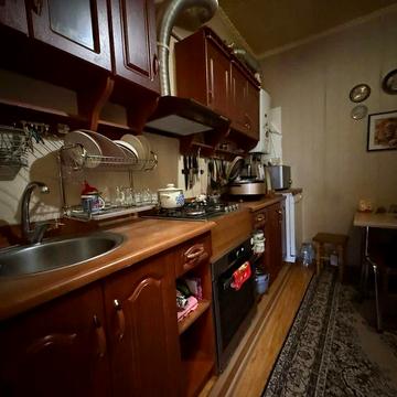 Сдаю 3 х комн квартиру  ул Приображенская 80
