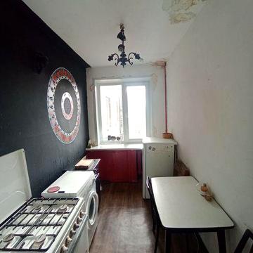 Продам 3-х. кім. квартиру. Бул. Лесі Українки 24 м. Печерськ 5 хв пішки