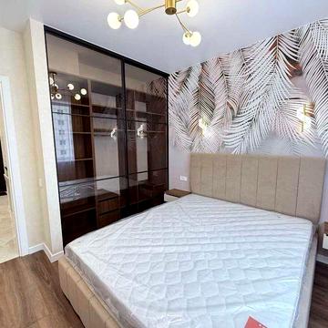 Продаж 2-кімнатної квартири з ремонтом та видом на море Кухня-вітальня, 2 спальні меблі та техніка