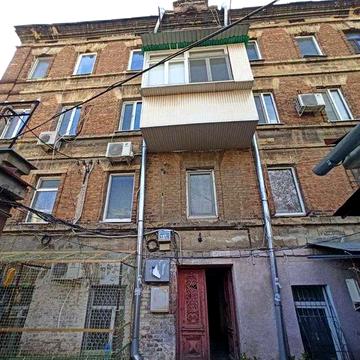 Продам 1-кімнатну квартиру + додаткове приміщення на Молдаванці!