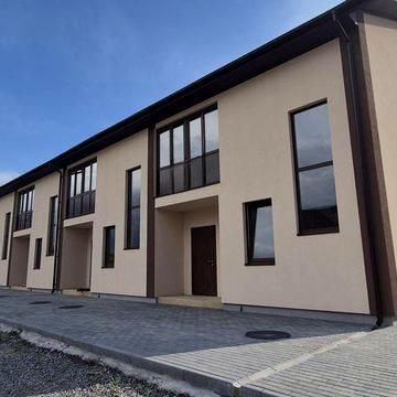 Продаж під державні програми! Документи готові! Кутовий таунхаус з центральними комунікаціями від забудовника!