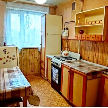 продам 2 кімнатну квартиру 4\9 45\28\7,5 3 Слобідська проспект Центральний,поруч все