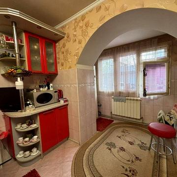 Продаж 3-кімн по вул. Грушевського