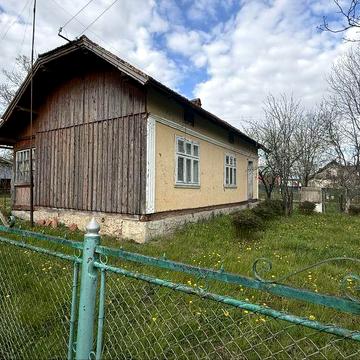 Будинок , земельна ділянка Лішня