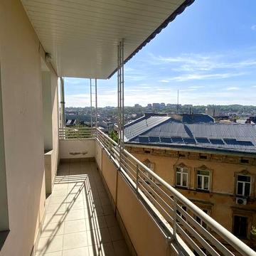 Продаж видової квартири в старій частині Львова