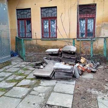 2 комн -36 метров. Центр. АГВ. Под ремонт. ул Б.Хмельницкого-Мечникова