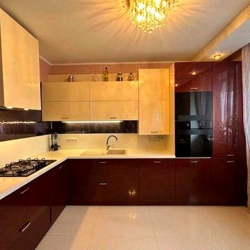Продаж квартири 120м2 4 кімнати дворівнева