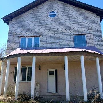 Продам Б.Даниловка 2 дома по цене 1   возле комплекса Дубровский