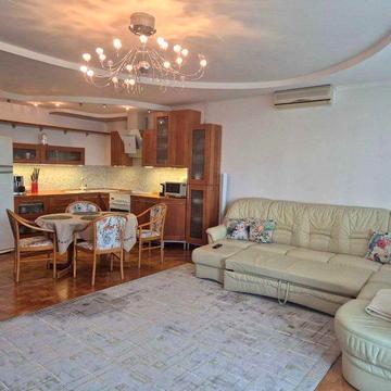 Перша здача! Квартира 95м.кв у парковій зоні м. Виставковий центр !
