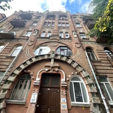 Архітектора Городецького вул., 15