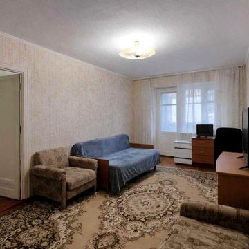 3 кк 2/5 вул. Космонавтів