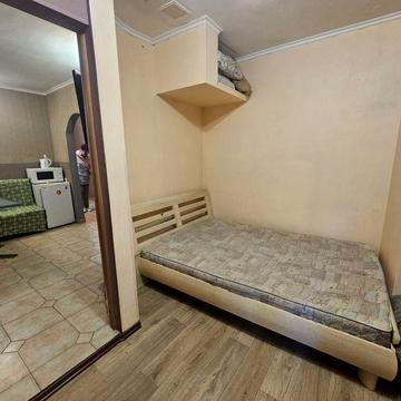 1к квартира  жм Тополь 1,эл.плита, можно с маленьким домашним животным.