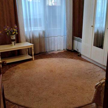 Продам 2 к. квартиру пр. Тракторостроителей