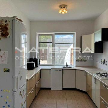 Бобриця Продаж будинка 90м2 з РЕМОНТОМ, на 12 сотках з гаражем