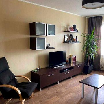 Продам 3 к. квартиру пр. Победы