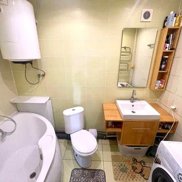 Продам затишну 2-кімнатну квартиру на Полтавській