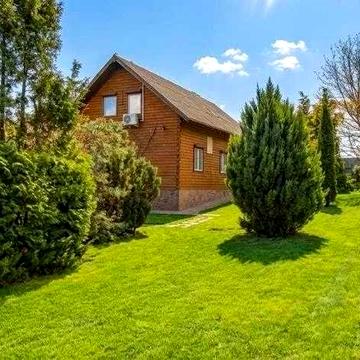 Продам 2-поверховий дачний будинок. Без комісії!