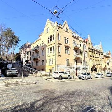 Продам 3к квартиру!Центр! Коперника-Героїв Майдану-Сахарова