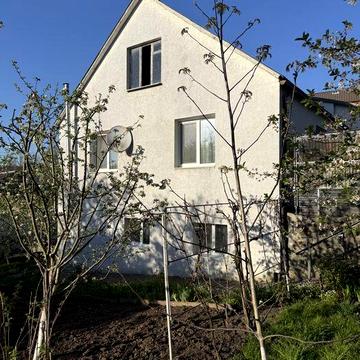 Продам будинок 180м кв р-н Лєзнєво