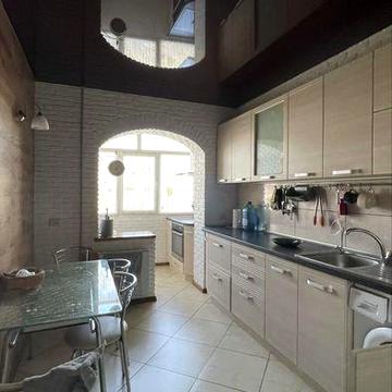 3-кімнатну квартира ,вул.Каштанова (Карбишева)