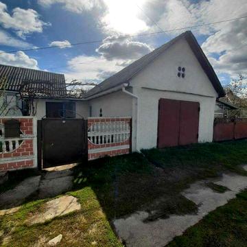 Терміново продається будинок в місті Жашків ,вулиця Барвінкова (Кутузова)