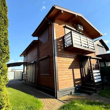 Перша лінія Дніпра. Продаж унікального будинку 120 кв.м. на 2 причалі