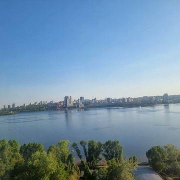 Актуальна! Однокімнатна квартира на Сонячному з НЕЙМОВІРНИМ ВИДОМ на Дніпро