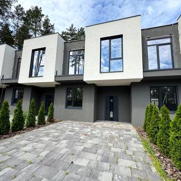 Двоповерховий таунхаус біля парку Щасливий