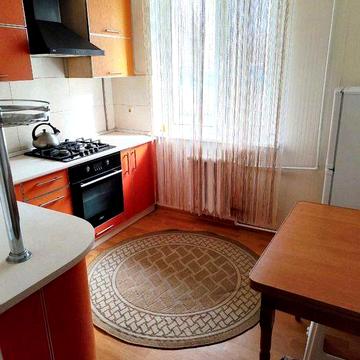 Оренда квартири вул. Варшавська 2й поверх