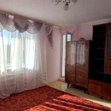 Продажа 2-х к. квартиры в Корабельном районе.