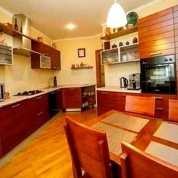 Продаж 3 кім квартири 5/7 пов Індив опал. Новобуд Центр Держ.прог  №4592