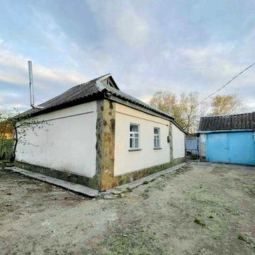 Продам будинок в передмісті