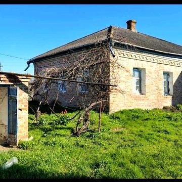 Продається будинок в селі Повстин