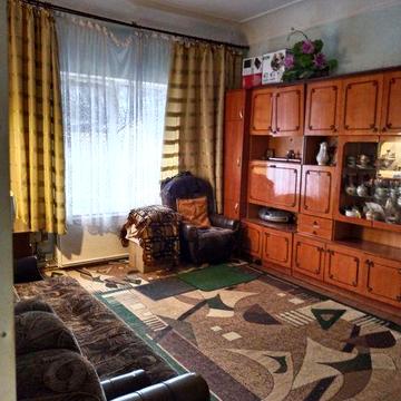 Продам двухкомнатную квартиру р-н Элитклуба, сталинка.