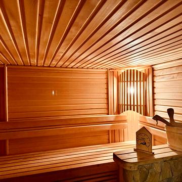 Будинок зі зрубу з сауною під самовивіз