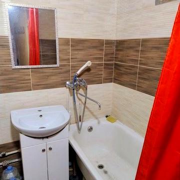 Оренда 2 кім. кв. Хоткевича, біля маг. Дарницький