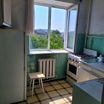 Продається 3к квартира на вул Залізничній біля вокзалу
