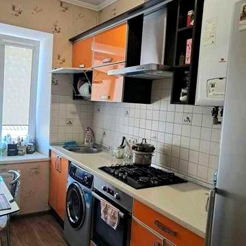 2 комн -40 метров. Центр. АГВ. Балкон. Ремонт. Мебель ул Колонтаевская