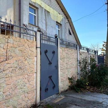 Продаж 2 поверхового будинку .Всі зручності.Меблі.Техніка.Сучасний ремонт.