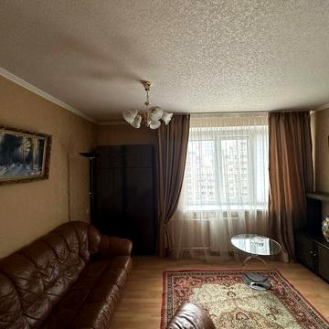 Без комісії . Продаж Квартири Антоновича 2 кімнати ЦЕНТР КИЇВА . Оушен Плаза поруч . БЕЗ КОМІСІЇ