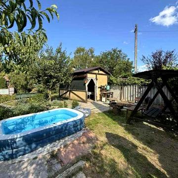 Продається двоповерхова дача 5 км від Полтави,з власним озером у дворі