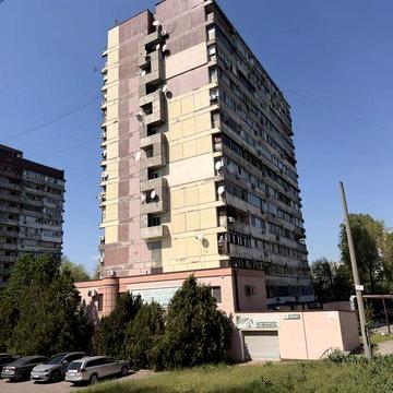 Продается большая 1-комн. кв. в центре