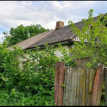 Будинок у селі ,земля (80сот.+50сот.) дом  в Черниговском районе