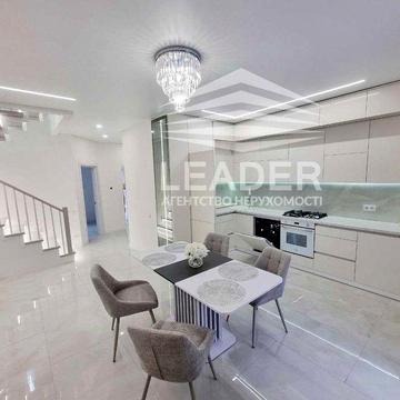 Продам Таунхаус-СТИЛЬНИЙ-Дизайнерський-Чудова територія!