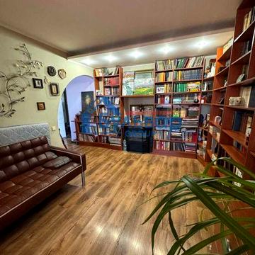 3к квартира 70м2, з меблями та технікою, Київський р-н