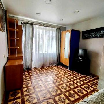 продаж 1 кім квартира середній поверх, ремонт